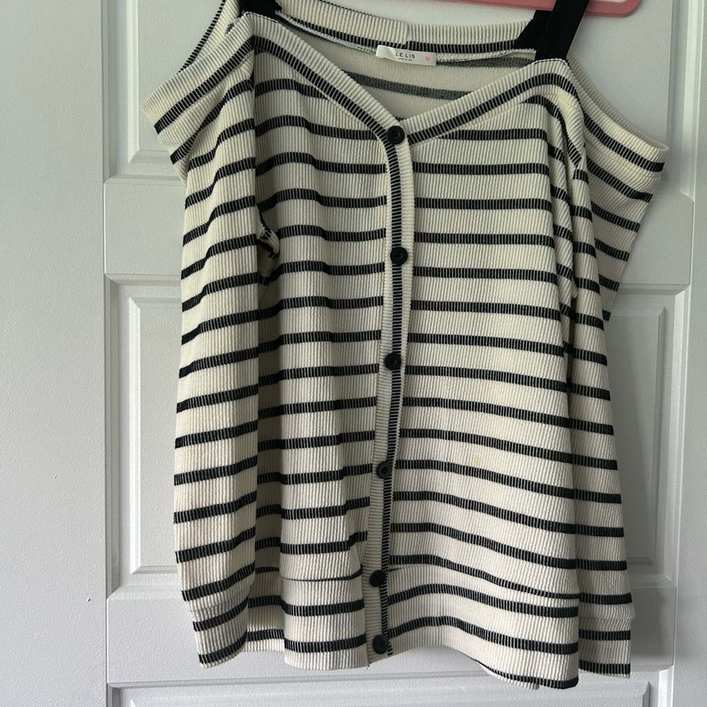 EUC LADIES BOUTIQUE TOP
